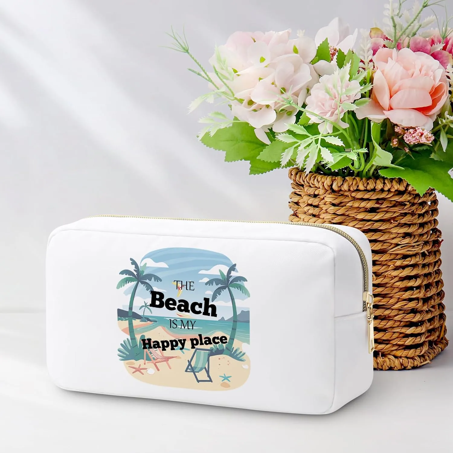 Beach Lover Gifts for Girls Makeup Bag Beach Themed Gifts for Woman Best Friend Daughter Sister Summer Vacation Cosmetic Bag Friendship Presents Christmas Birthday Party Present Travel Pouch