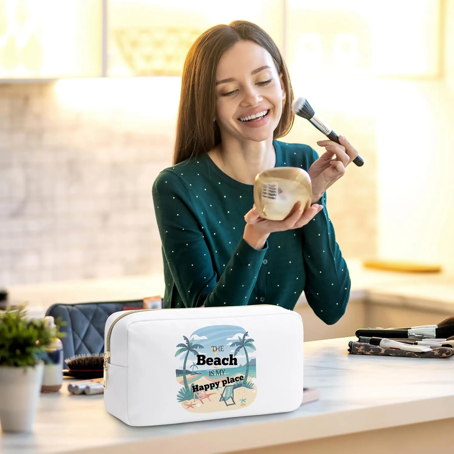 Beach Lover Gifts for Girls Makeup Bag Beach Themed Gifts for Woman Best Friend Daughter Sister Summer Vacation Cosmetic Bag Friendship Presents Christmas Birthday Party Present Travel Pouch