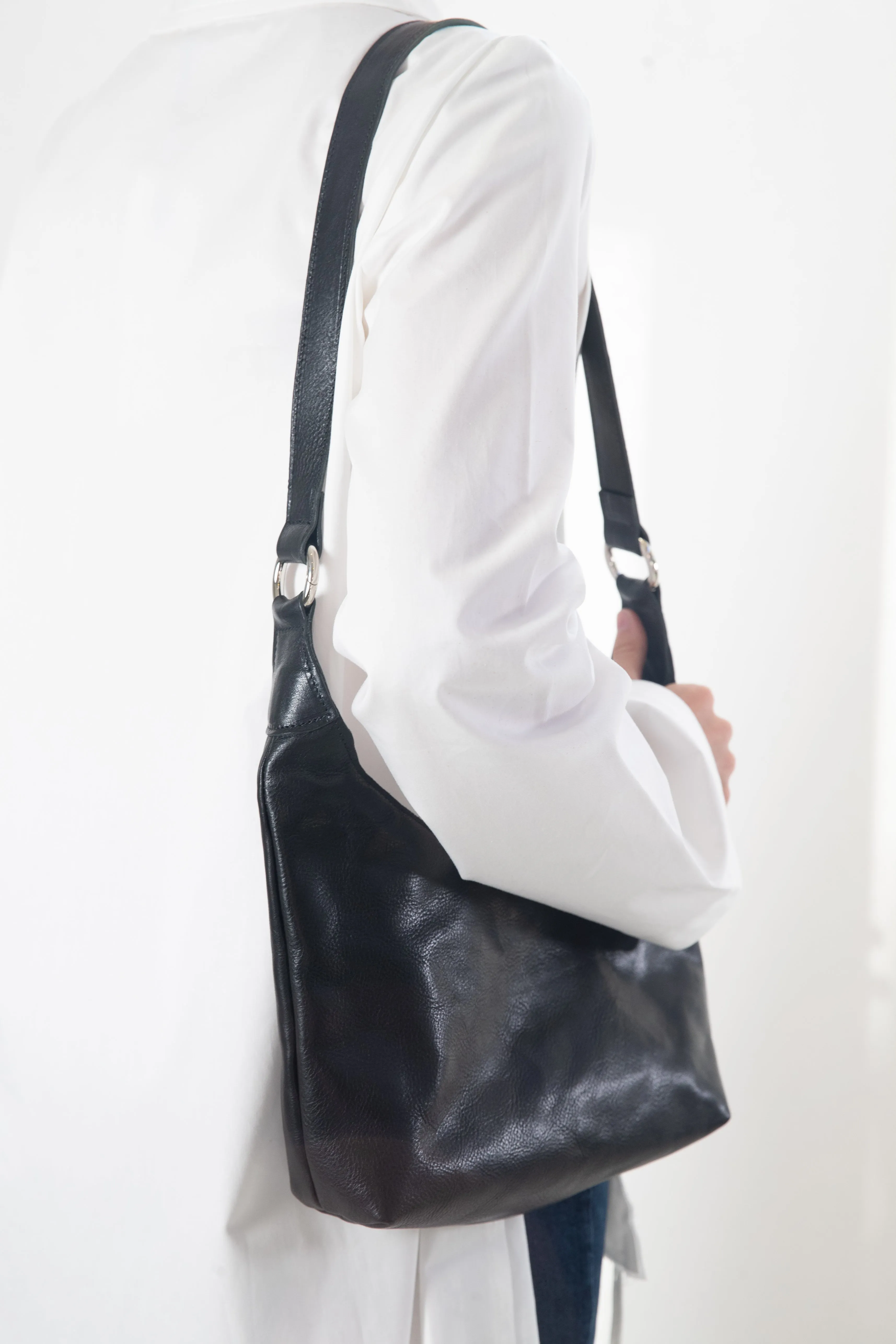 Harpers Emporium Shoulder Bag in Black