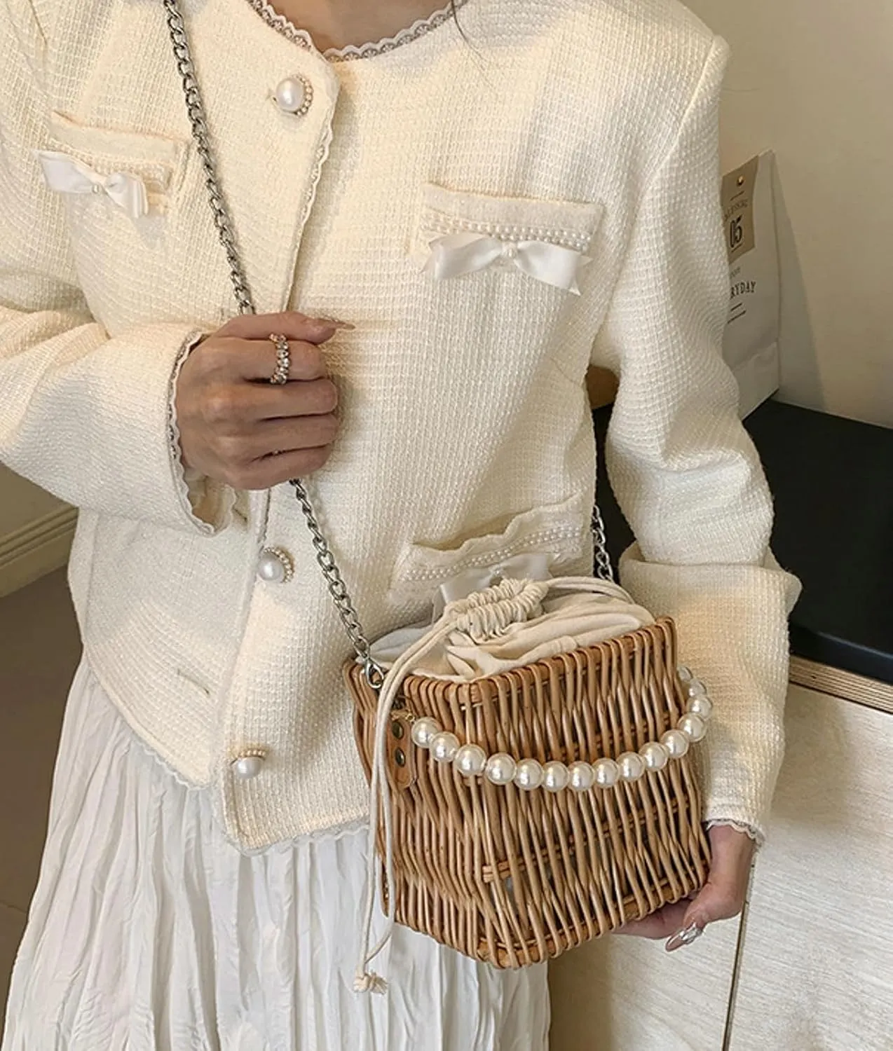 Pearl Crossbody Bucket Handbag Handwoven Mini Straw Basket Vintage Beach Bag Satchel Style Travel Vacation Daily Use